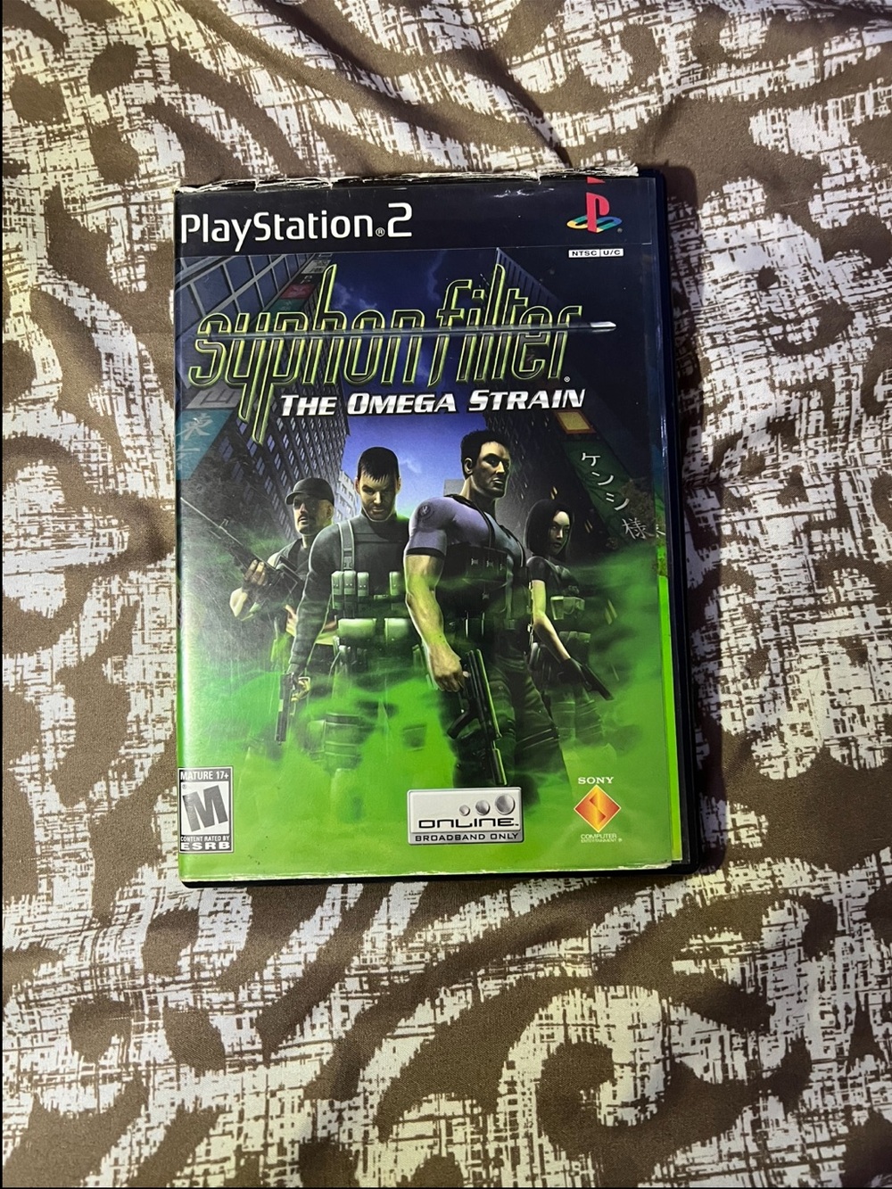 Sony PlayStation 2 Syphon Filter: The Omega Strain — Green Cover Art